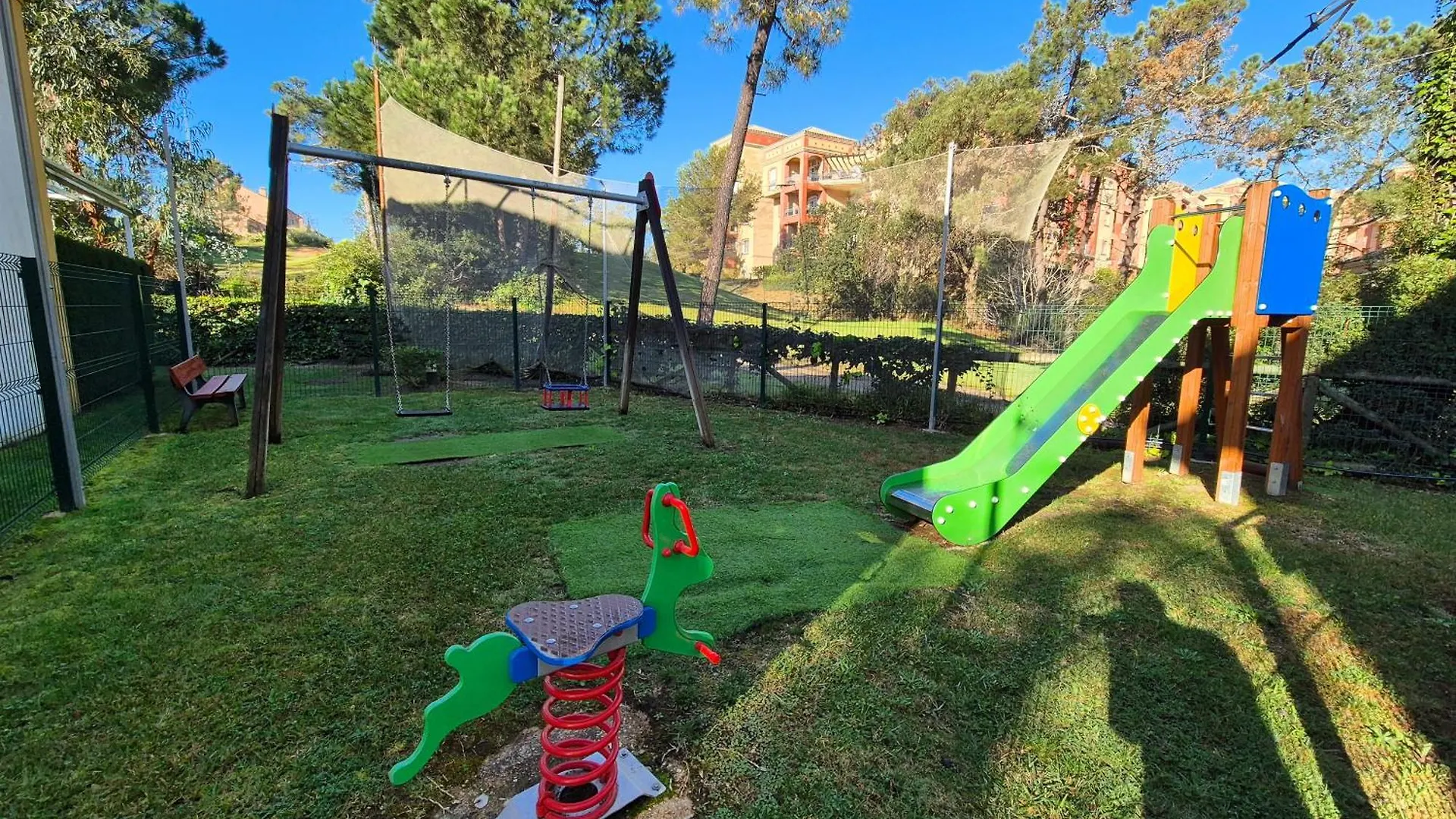 Casa Adosada En El Campo De Golf De Islantilla Huelva Nyaraló